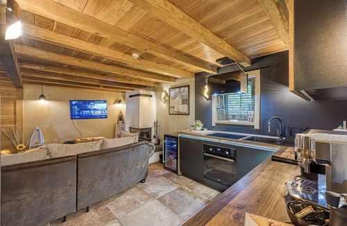 Lasinja House | Swan River House with Sauna & Jacuzzi, Lasinja, Croatia