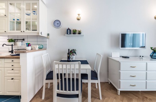 Babin Kuk Apartment | Sweet apartment next to the pebble beach in the center of amazing Dubrovnik