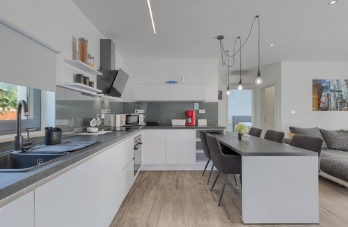 Koromacno House | The modern Villa Riki with private pool is located in the small Istrian village of Koromano.