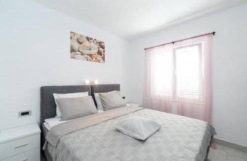 Prizba Apartment | The Plaza Ground Floor Apartments