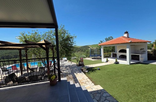 Donje Polje House | The View Family Villa with a private pool