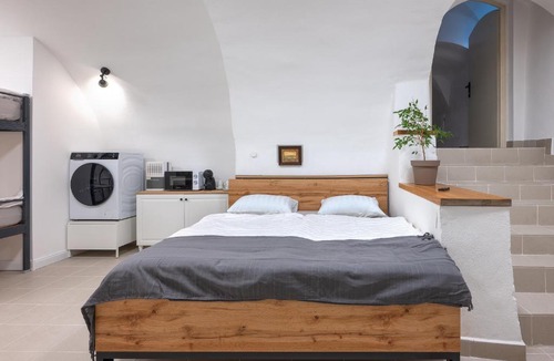 Kranj Apartment | The Wine Vault Kranj