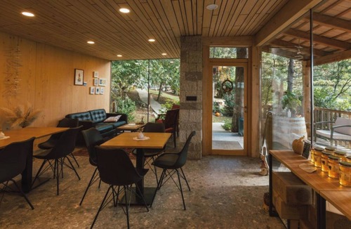 Slap House | Theodosius Glamping Reader's Nest & Hot Tub, Vipava, Slovenia