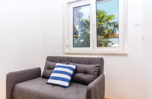 Zurkovo Apartment | These functional apartments are located in Kostrena, not far from the town of Crikvenica.