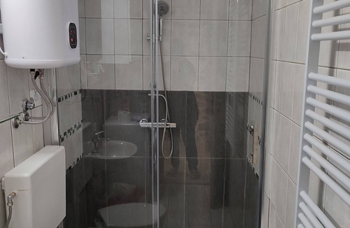 Baska Voda Apartment | Three bedroom apartment near beach Baška Voda, Makarska (A-12209-a)