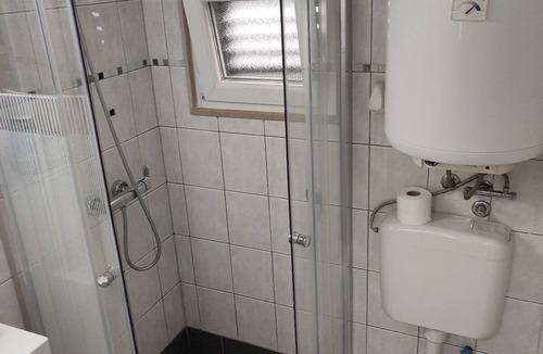 Baska Voda Apartment | Three bedroom apartment near beach Baška Voda, Makarska (A-12209-a)