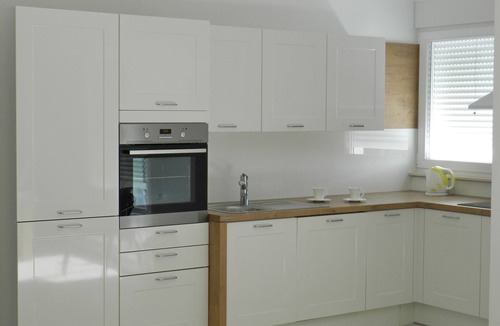 Baska Voda Apartment | Three bedroom apartment with balcony and sea view Baška Voda, Makarska (A-15214-a)