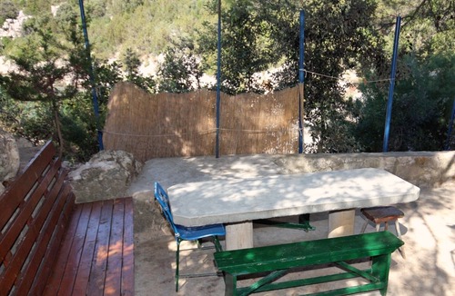 Vrbanj Apartment | Three bedroom apartment near beach Cove Tatinja, Hvar (A-5729-c)