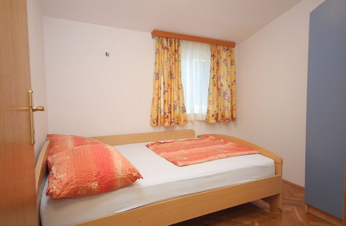 Podstrana Apartment | Three bedroom apartment with terrace and sea view Podstrana, Split (A-4859-a)