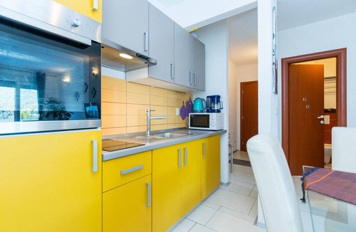 Grebastica Apartment | Three bedroom apartment with terrace Grebaštica, Šibenik (A-17831-c)