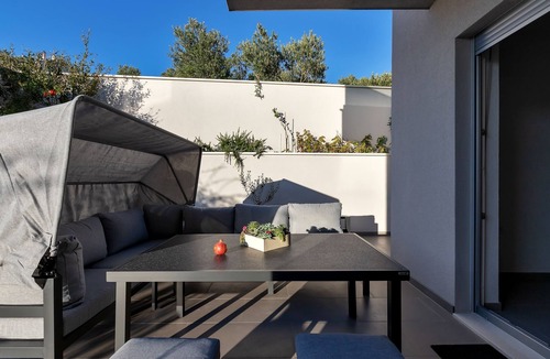 Podgora Apartment | Three bedroom apartment with terrace and sea view Podgora, Makarska (A-11937-a)