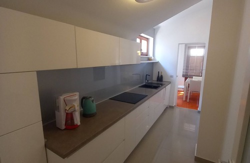 Postira Apartment | Three bedroom apartment with terrace and sea view Postira, Brač (A-5617-i)
