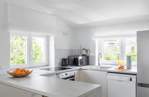 Municipality of Trogir Apartment | Three bedroom apartment with a swimming pool Arbanija, Čiovo (A-25091-b)