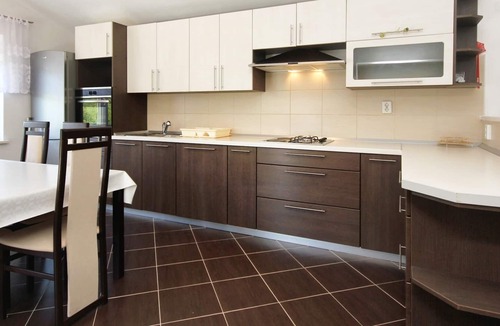 Zrnovo Apartment | Three bedroom apartment near beach Cove Vrbovica, Korčula (A-4452-b)