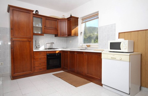 Kneza Apartment | Three bedroom apartment with a swimming pool Kneža, Korčula (A-9269-a)