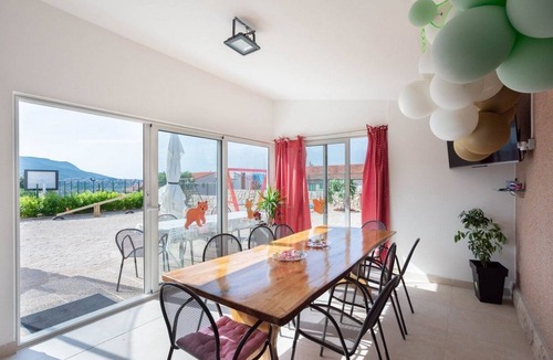 Kamen Apartment | Three bedroom apartment with a swimming pool Stobreč, Split (A-21990-a)