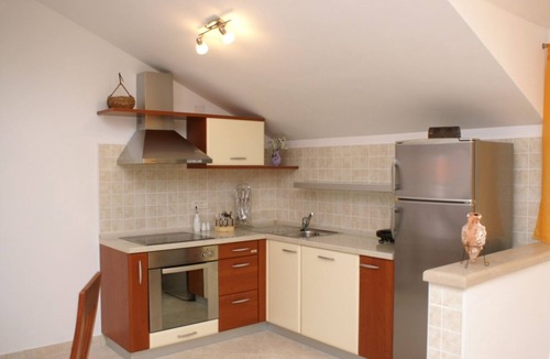Supetar Apartment | Three bedroom apartment with terrace and sea view Supetar, Brač (A-4274-b)