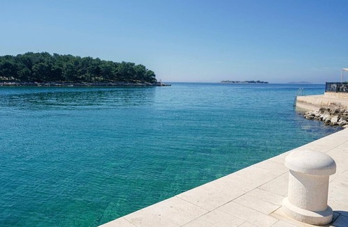 Tribunj Apartment | Three bedroom apartment near beach Tribunj, Vodice (A-4174-c)
