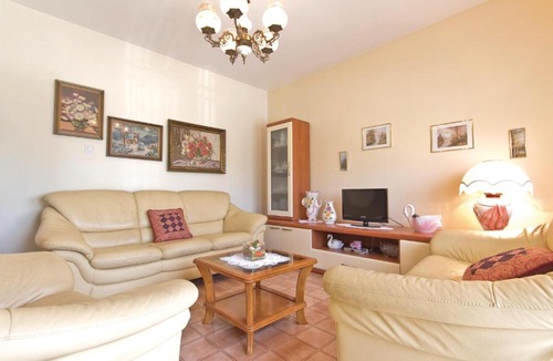 Petehi Apartment | Three-Bedroom Apartment in Barban