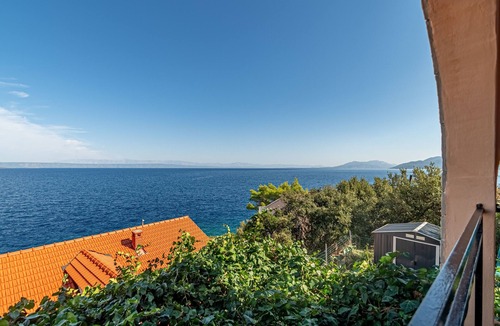 Prigradica Apartment | Three bedroom apartment near beach Prigradica, Korčula (A-627-e)