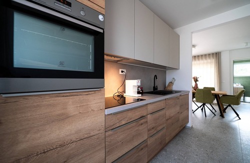 Sezana Apartment | Three Bedroom Apartment with Balcony in Karst