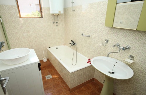 Kali Apartment | Three bedroom apartment with terrace and sea view Kali, Ugljan (A-8319-a)