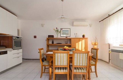Nin Apartment | Three bedroom apartment with terrace Nin, Zadar (A-11900-a)