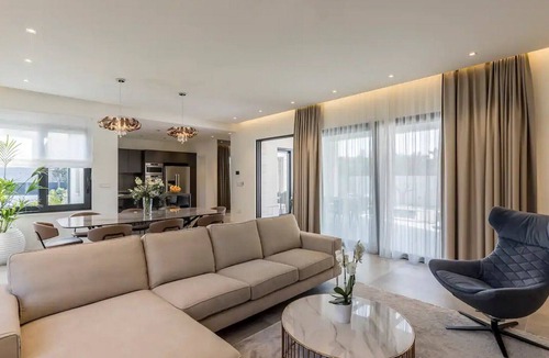 Kastel Novi Villa | Three Bedroom Villa with Pool