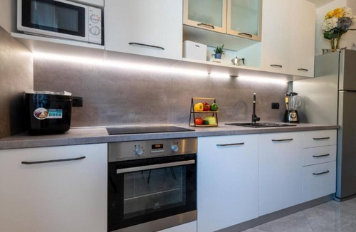 Oslje Villa | Three Bedroom Villa with Swimming Pool and Hot-Tub
