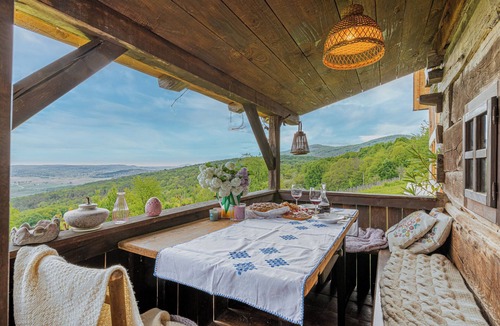 Crnomelj Ski Chalet | Tiny House Bibi/w Private Garden, Dragatuš, Slovenia