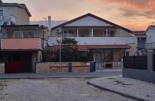 Vir Villa | Top location (by the sea) with sea view, good modern facilities.