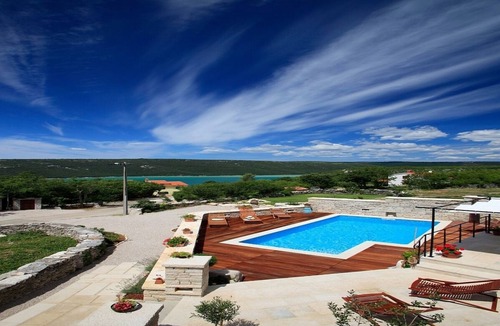 Rasa Villa | Traditional Stone Villa in a Beautiful Setting with Sea Views and 900 meters from Trget Bay!