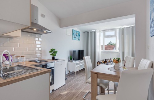 Vir Apartment | Tramonto by Interhome