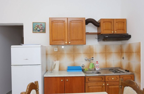 Lokva Rogoznica Apartment | Two bedroom apartment with balcony and sea view Lokva Rogoznica, Omiš (A-18211-b)