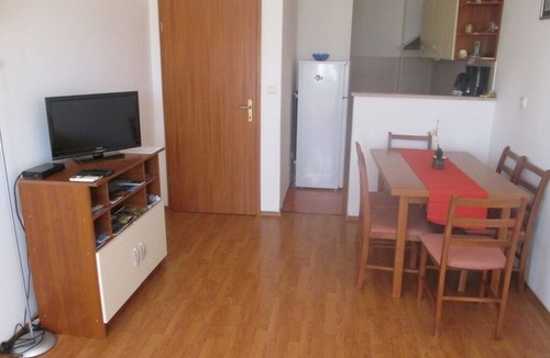 Kastel Stafilic Apartment | Two bedroom apartment with balcony Kaštel Štafilić, Kaštela (A-11006-a)