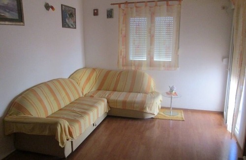 Kastel Stafilic Apartment | Two bedroom apartment with balcony Kaštel Štafilić, Kaštela (A-11006-a)