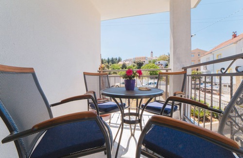 Seget Vranjica Apartment | Two bedroom apartment with balcony and sea view Seget Vranjica, Trogir (A-23461-b)