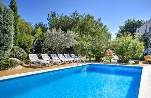 Zambratija Apartment | Two bedroom apartment with a swimming pool Zambratija, Umag (A-27215-b)