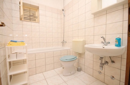 Baska Voda Apartment | Two bedroom apartment with terrace and sea view Baška Voda, Makarska (A-6762-a)