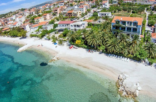 Podstrana Apartment | Two bedroom apartment near beach Podstrana, Split (A-16829-e)