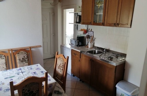 Vinjerac Apartment | Two bedroom apartment with terrace and sea view Vinjerac, Zadar (A-22585-b)