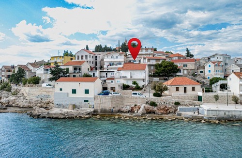 Primosten Apartment | Two bedroom apartment near beach Primošten (A-25265-a)
