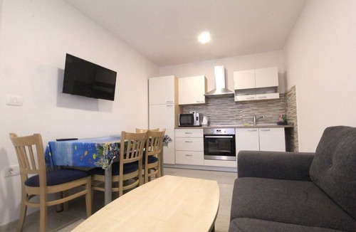 Basanija Apartment | Two bedroom apartment with balcony Bašanija, Umag (A-27263-a)