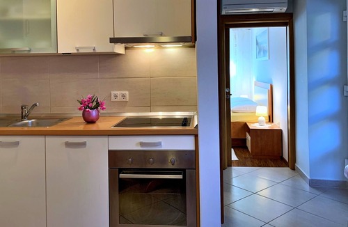 Cizici Apartment | Two-bedroom Apartment 70m from Sea