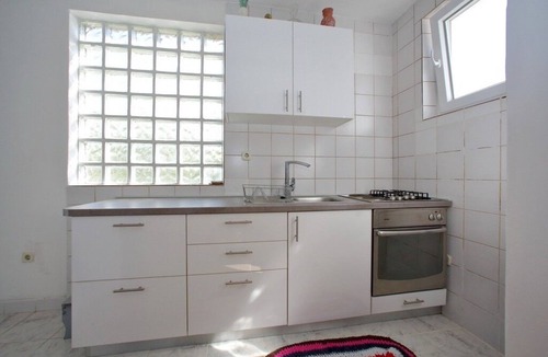 Bibinje Apartment | Two bedroom apartment near beach Bibinje, Zadar (A-25132-b)