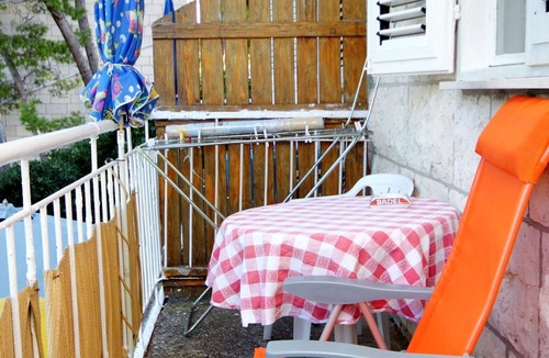 Lumbarda Apartment | Two bedroom apartment near beach Lumbarda, Korčula (A-9272-a)