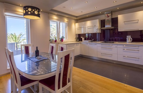 Ratac Apartment | Two bedroom apartment with terrace Makarska (A-20587-a)