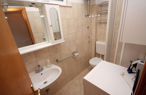 Podstrana Apartment | Two bedroom apartment with terrace and sea view Podstrana, Split (A-4859-d)