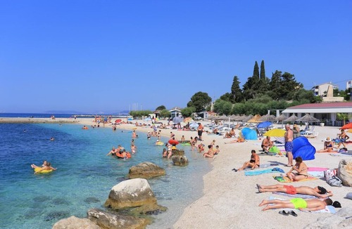 Podstrana Apartment | Two bedroom apartment with terrace and sea view Podstrana, Split (A-5225-a)