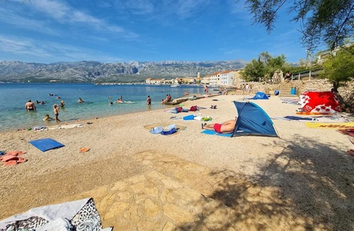 Vinjerac Apartment | Two bedroom apartment with air-conditioning Vinjerac, Zadar (A-14640-a)